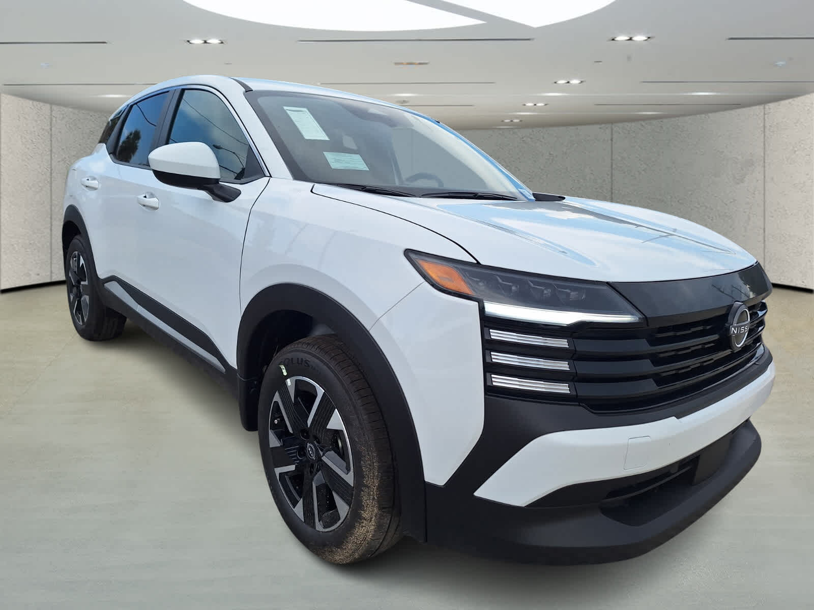 2025 Nissan Kicks SV photo 6