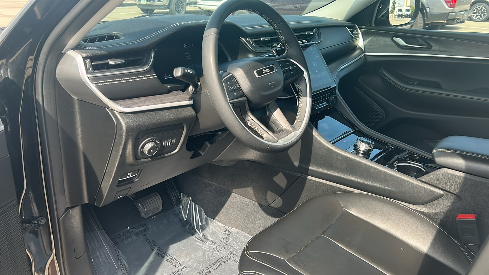 2023 Jeep Grand Cherokee Limited photo 12