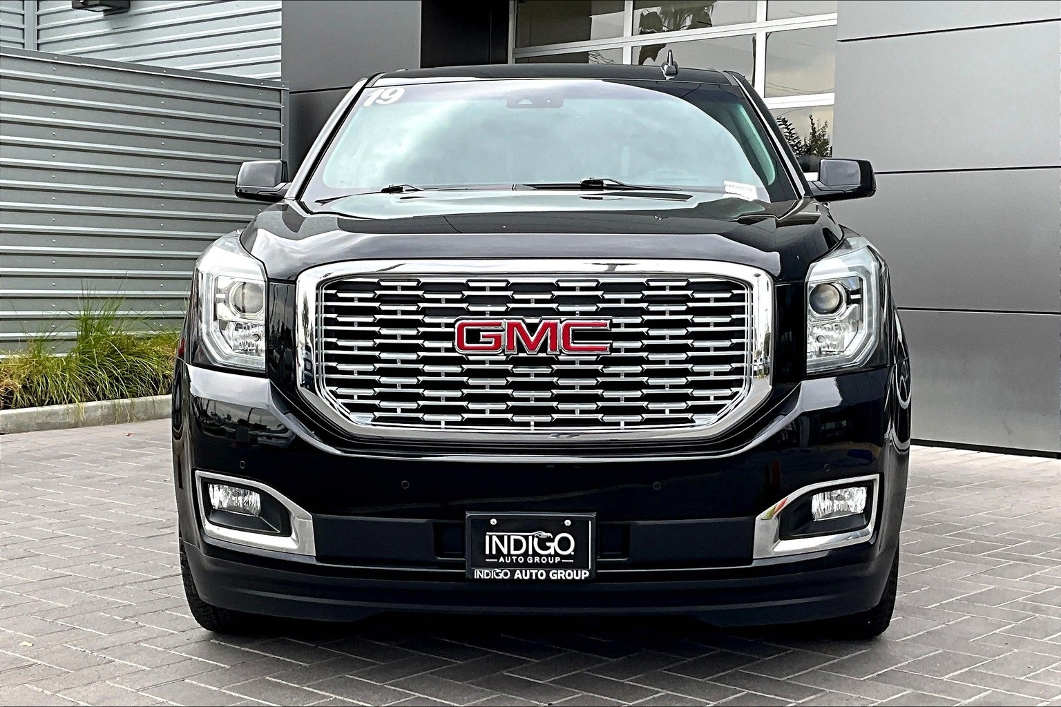 2019 Gmc Yukon Denali Ultimate photo 2