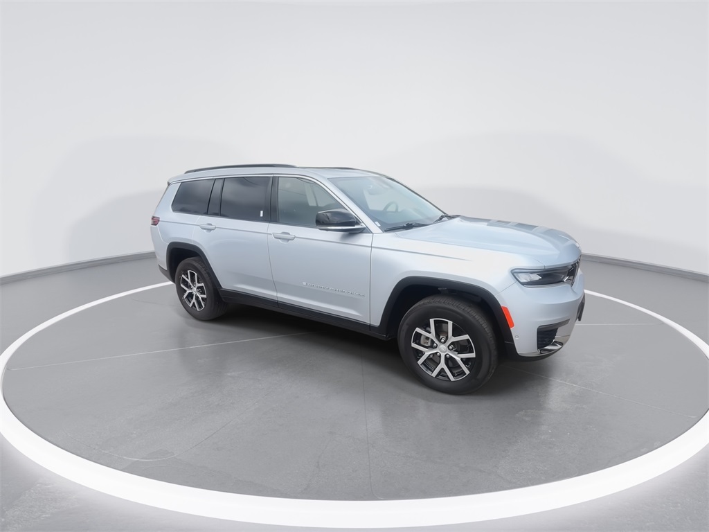 2024 Jeep Grand Cherokee Limited photo 2