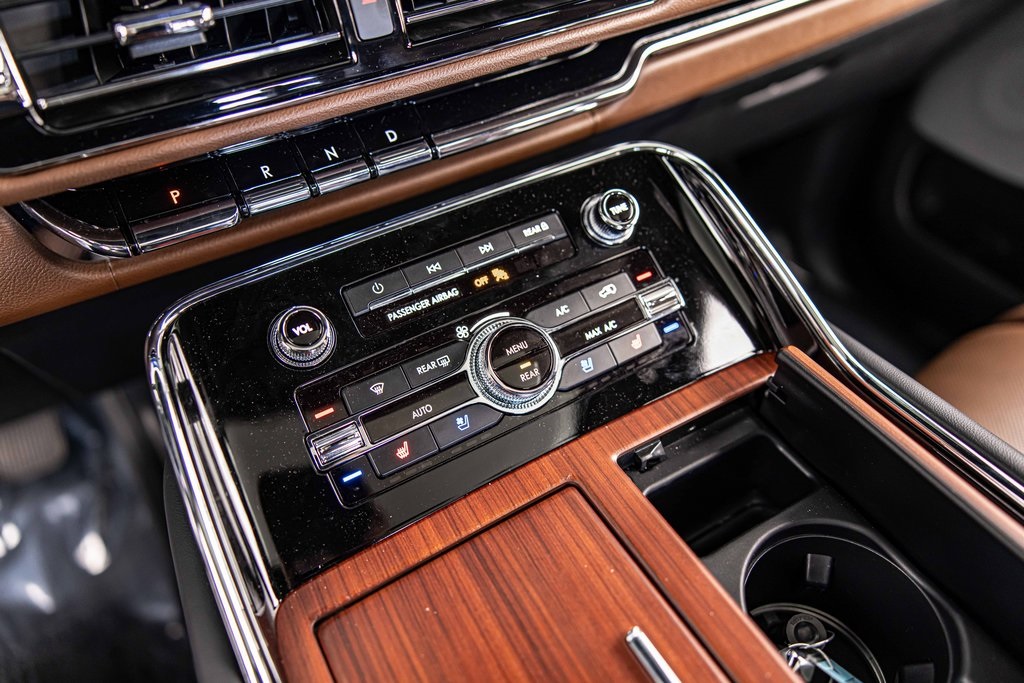 2024 LINCOLN NAVIGATOR - Image 29