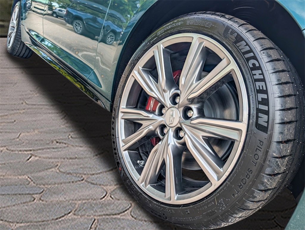 2026 Cadillac CT5 V photo 9