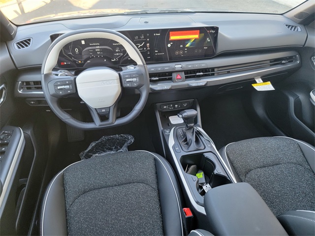 2025 Kia K4 GT-Line photo 27