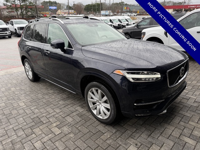 2016 Volvo XC90 Momentum's photo