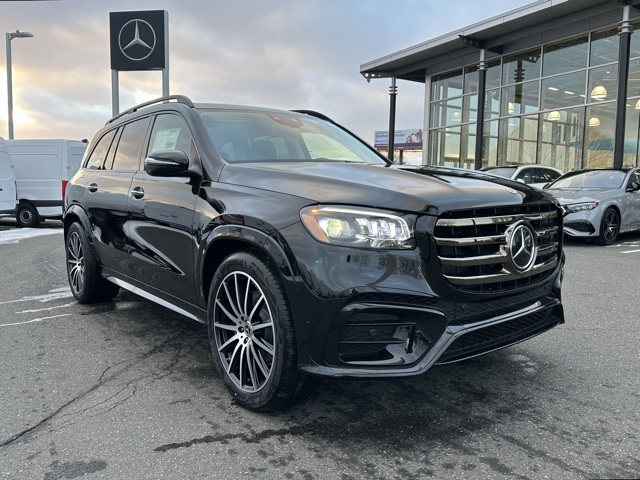 2026 Mercedes-Benz GLS Base's photo