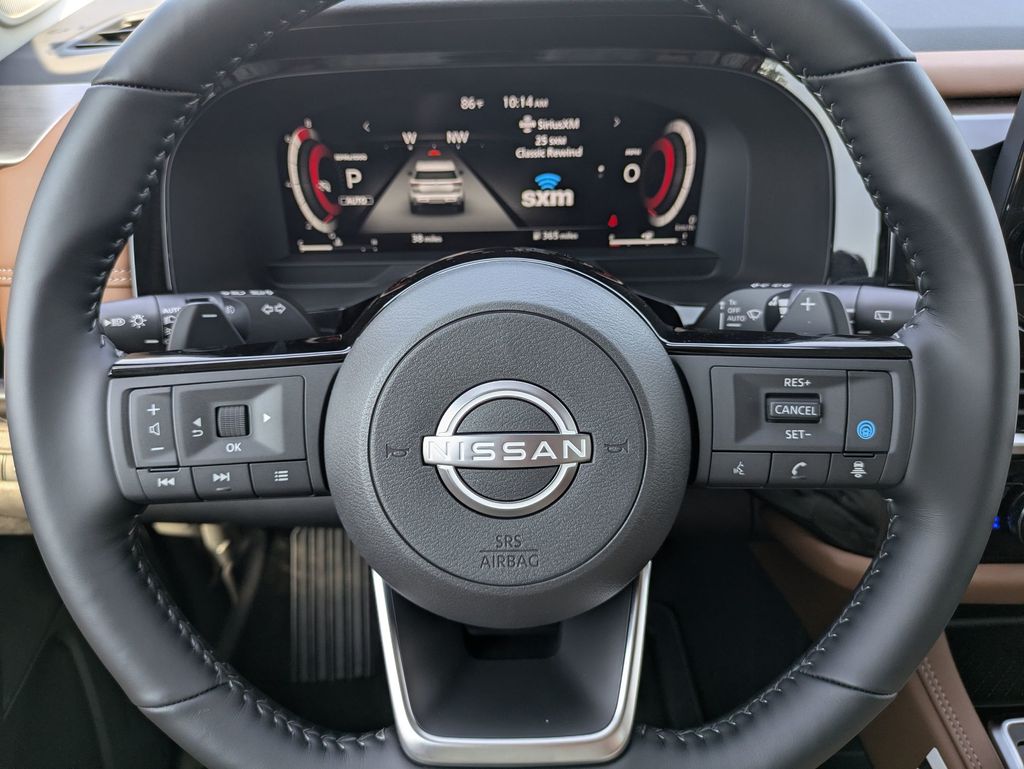 2025 Nissan Pathfinder Platinum photo 16