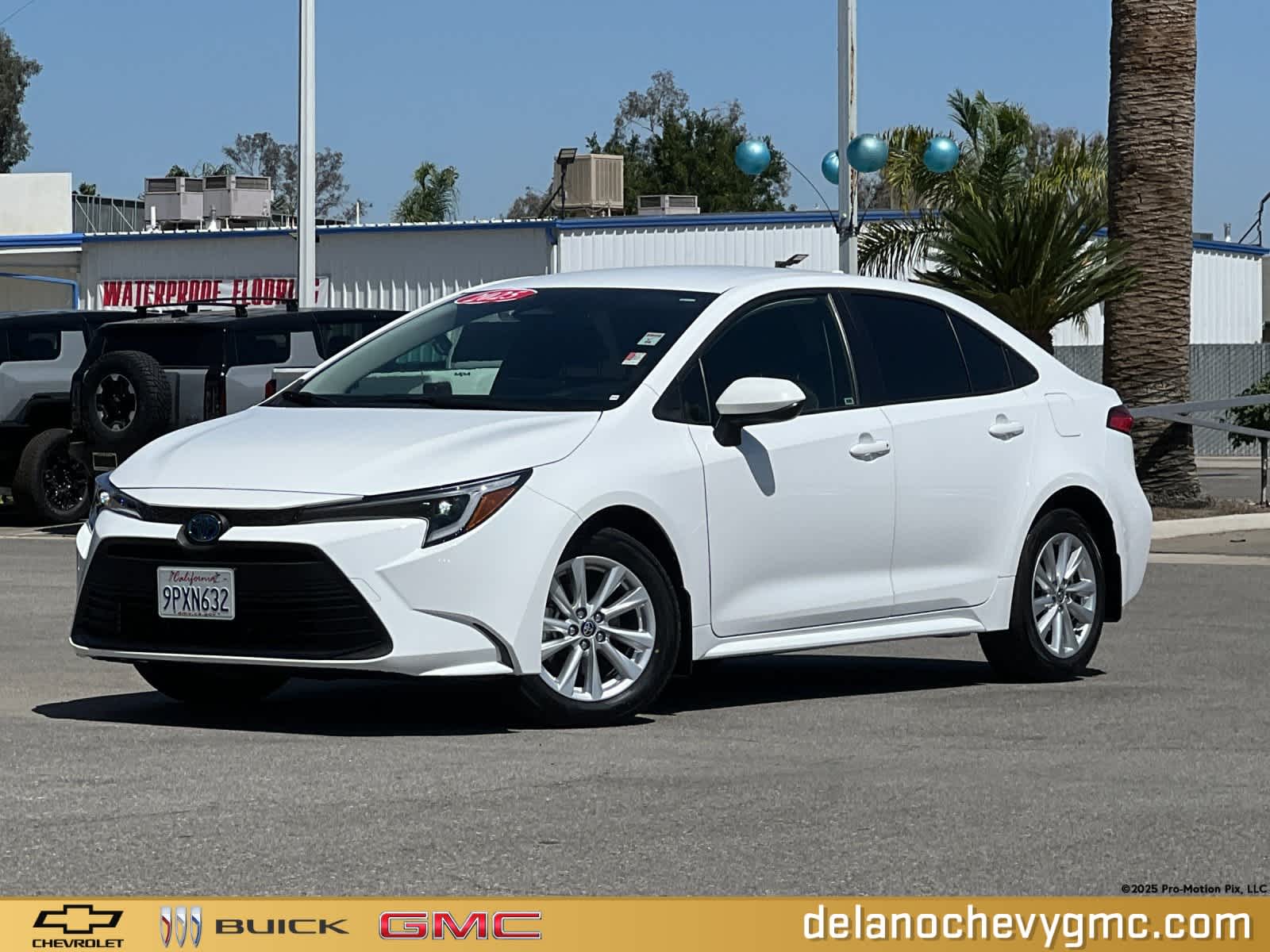 Used 2025 White Toyota Hybrid LE image 1