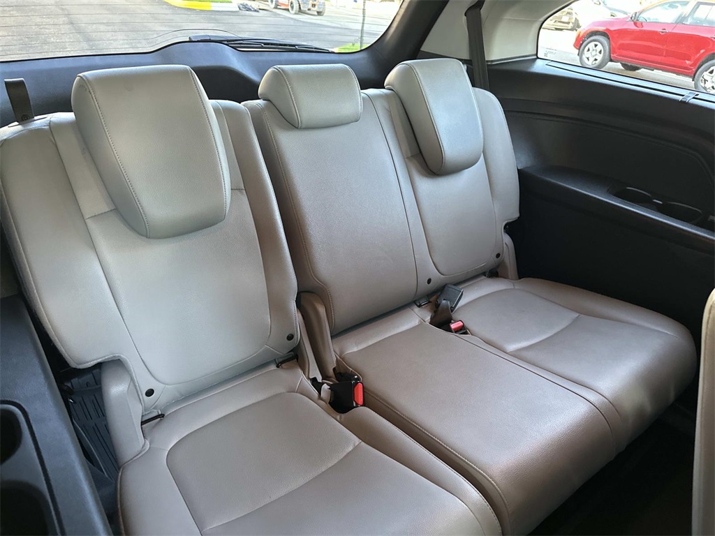 2020 Honda Odyssey Touring photo 17