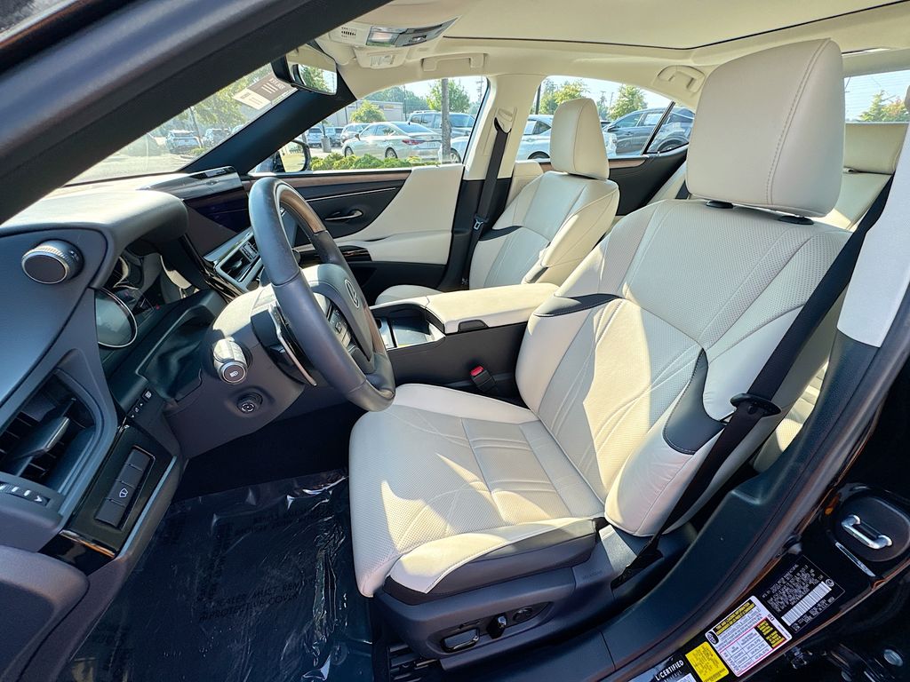 2024 Lexus ES 350 Luxury photo 23