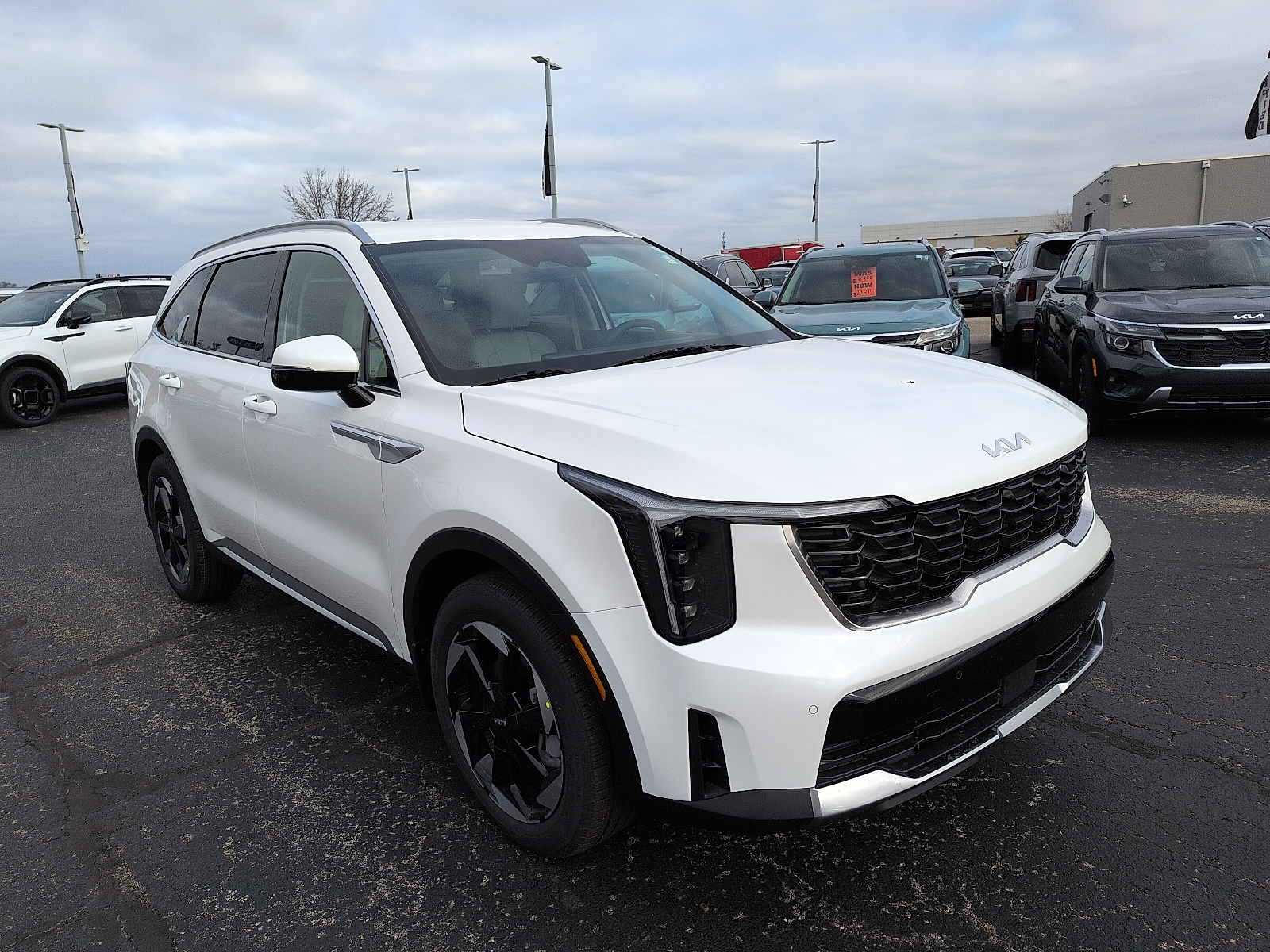 2026 Kia Sorento EX Hybrid's photo