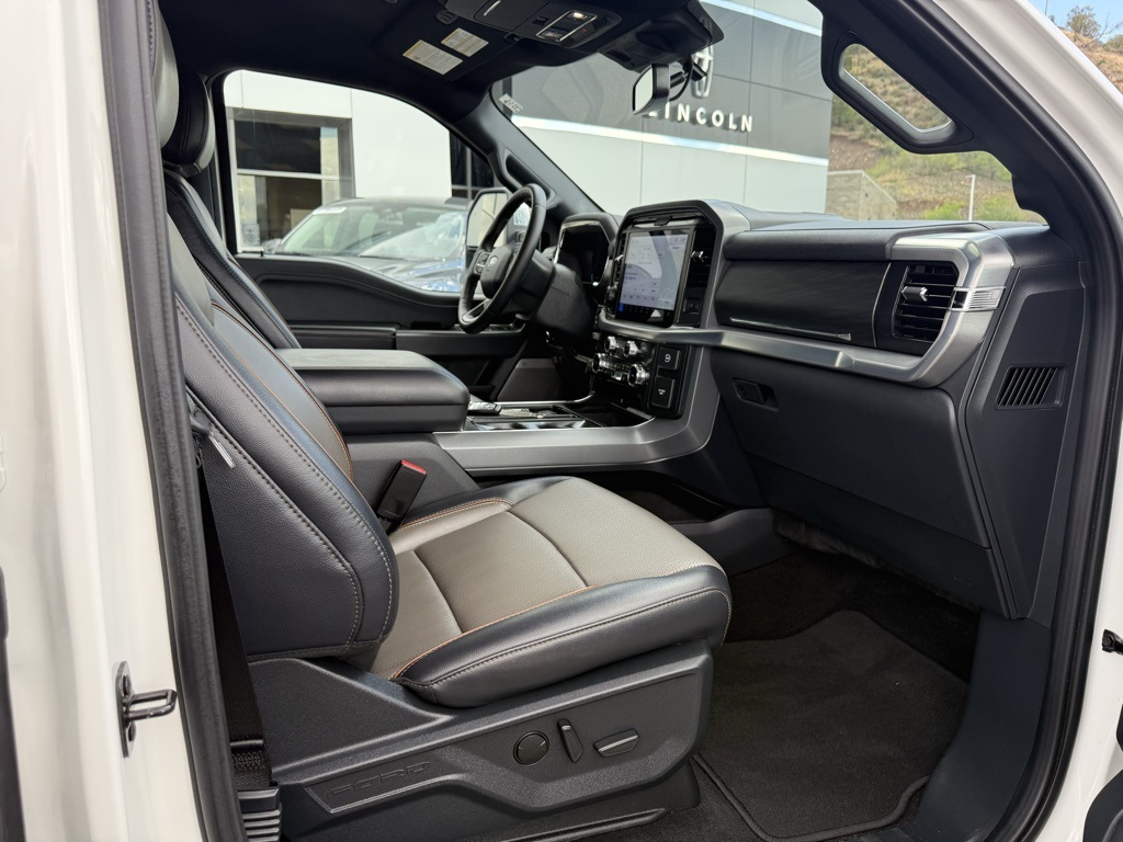 2025 Ford F-150 Lariat photo 29