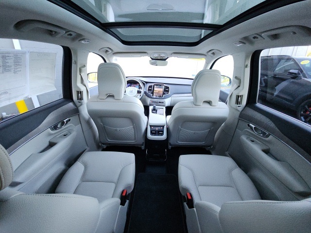 2024 Volvo XC90 Plus photo 34
