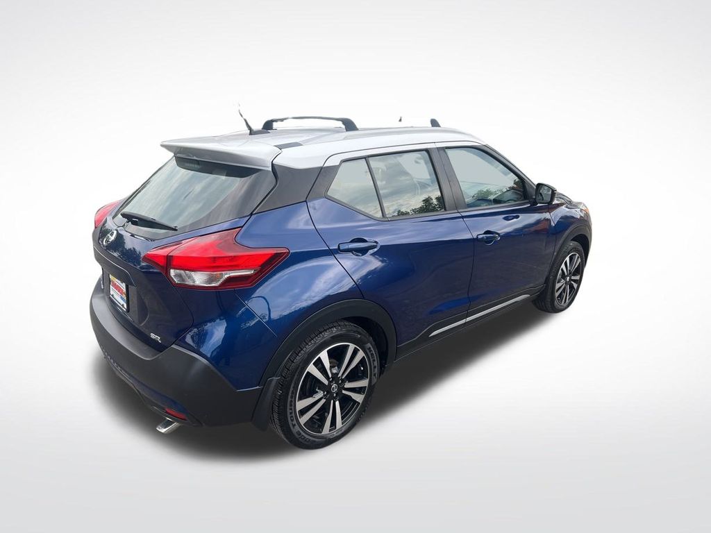 2019 Nissan Kicks SR photo 40