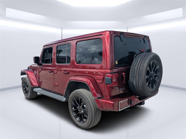 2021 Jeep Wrangler Unlimited Sahara High Altitude photo 4