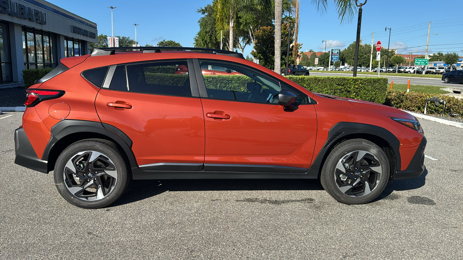 2025 Subaru Crosstrek Limited photo 8