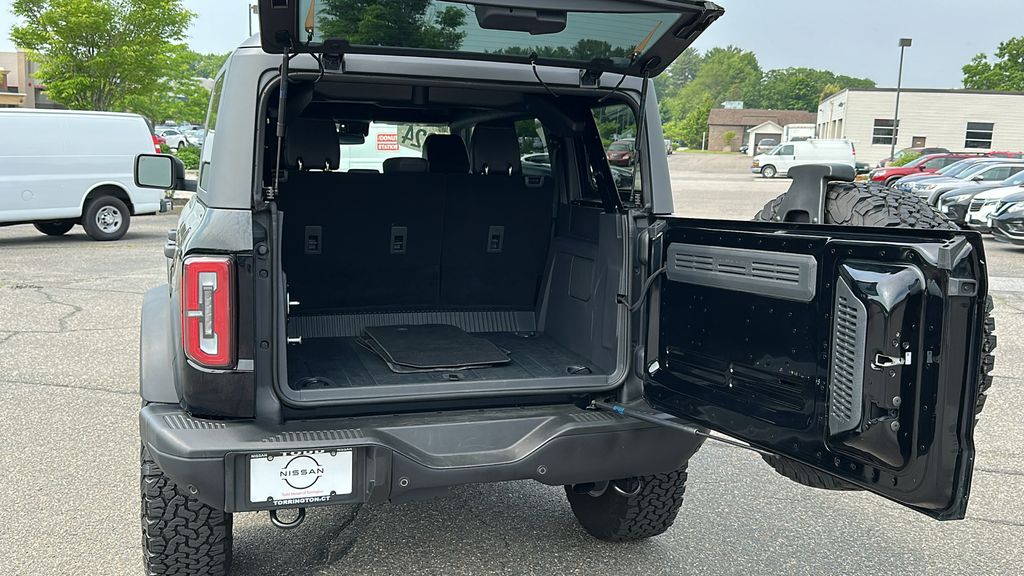 2024 Ford Bronco Badlands photo 27