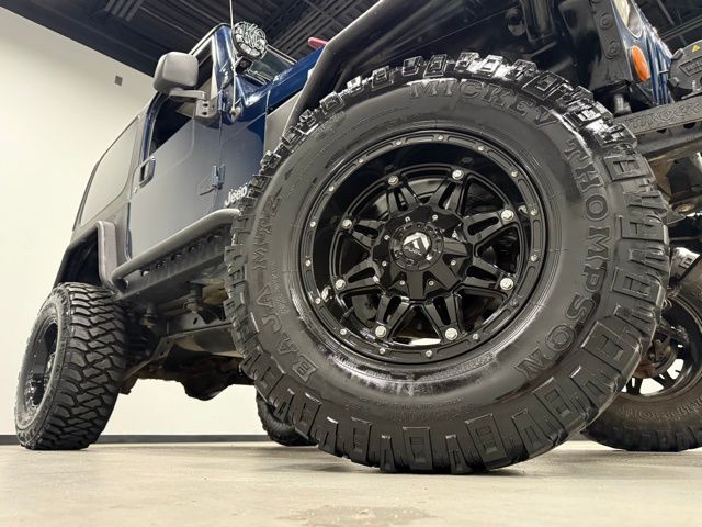 2004 Jeep Wrangler Rubicon photo 2