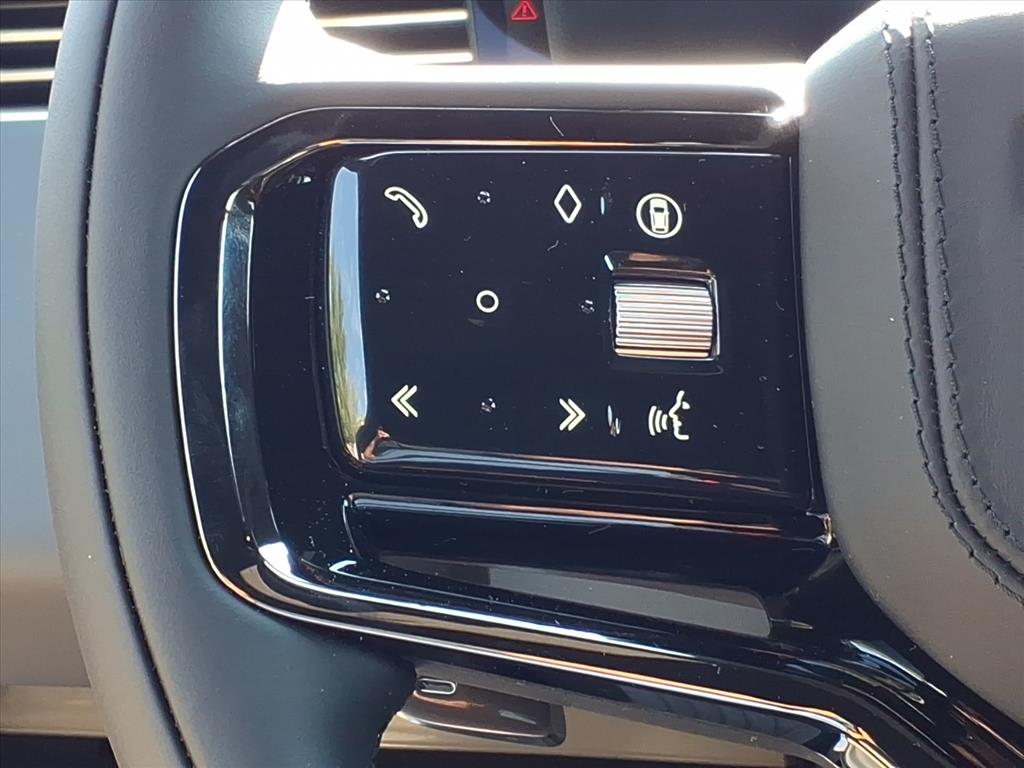 2025 Land Rover Range Rover Sport SE photo 15