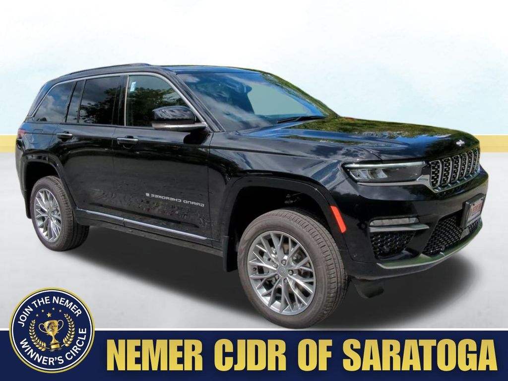 2025 Jeep Grand Cherokee Summit's photo