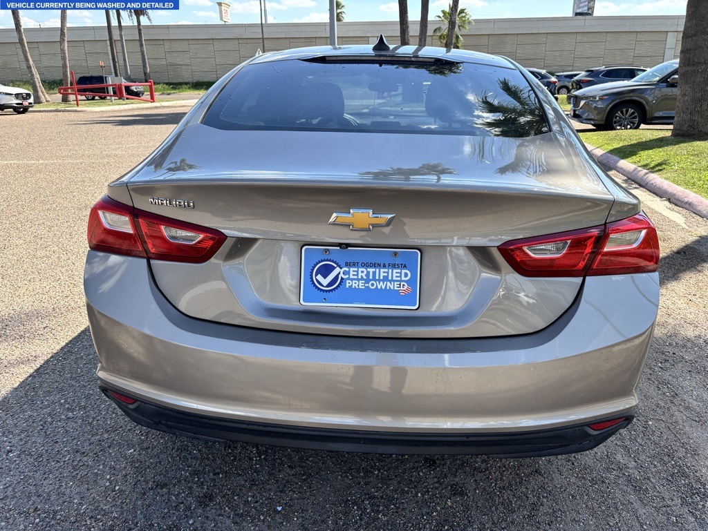 2023 Chevrolet Malibu LS photo 5