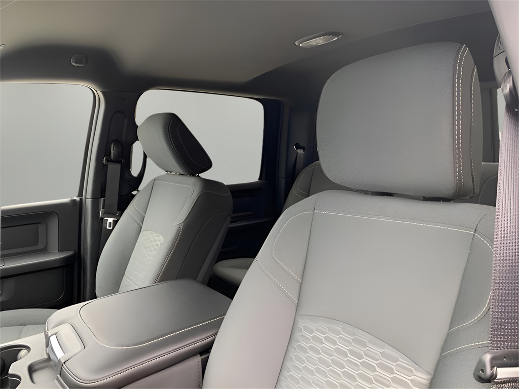 2025 Ram 2500 Tradesman photo 31