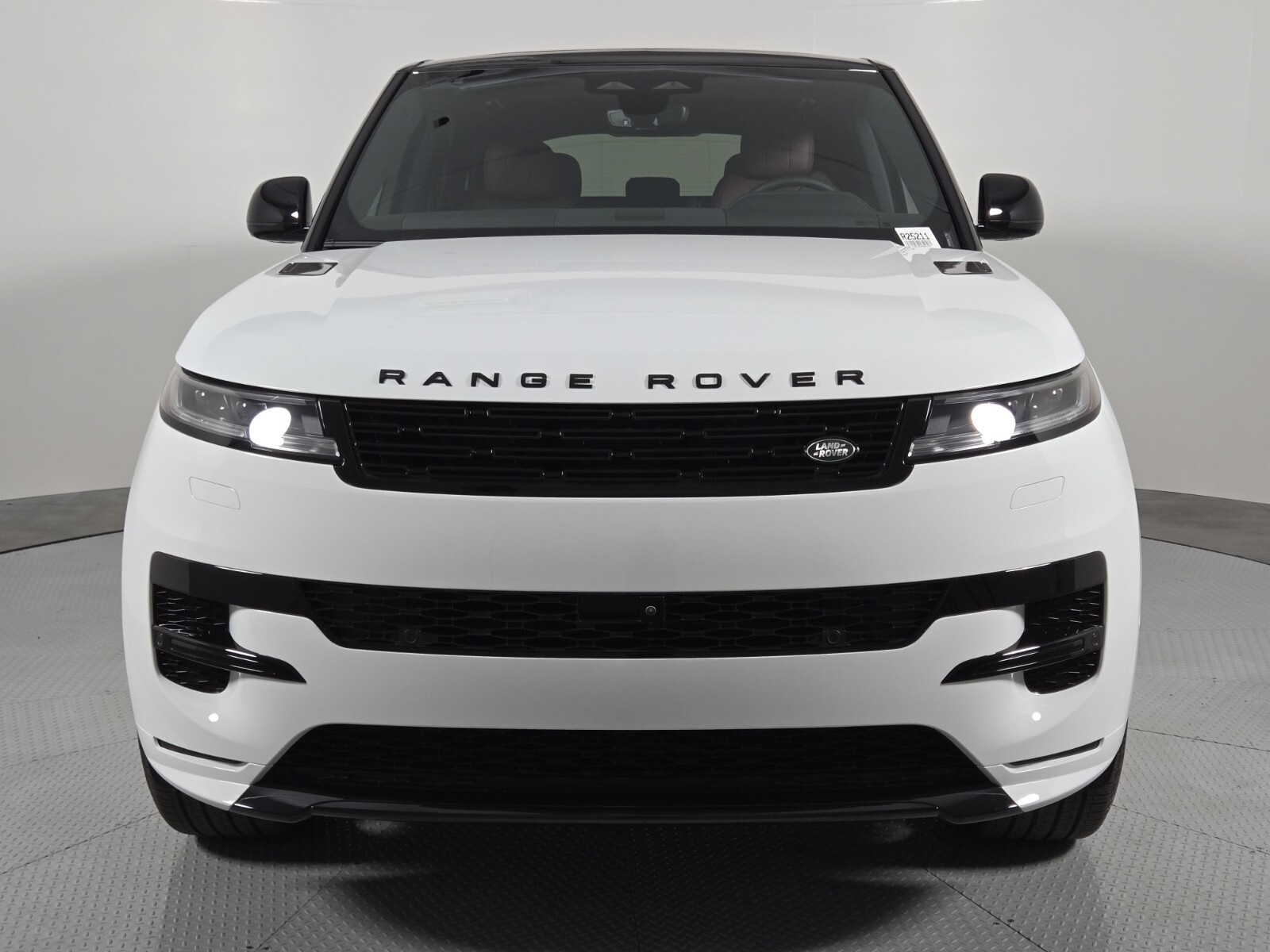 2025 Land Rover Range Rover Sport SE photo 7