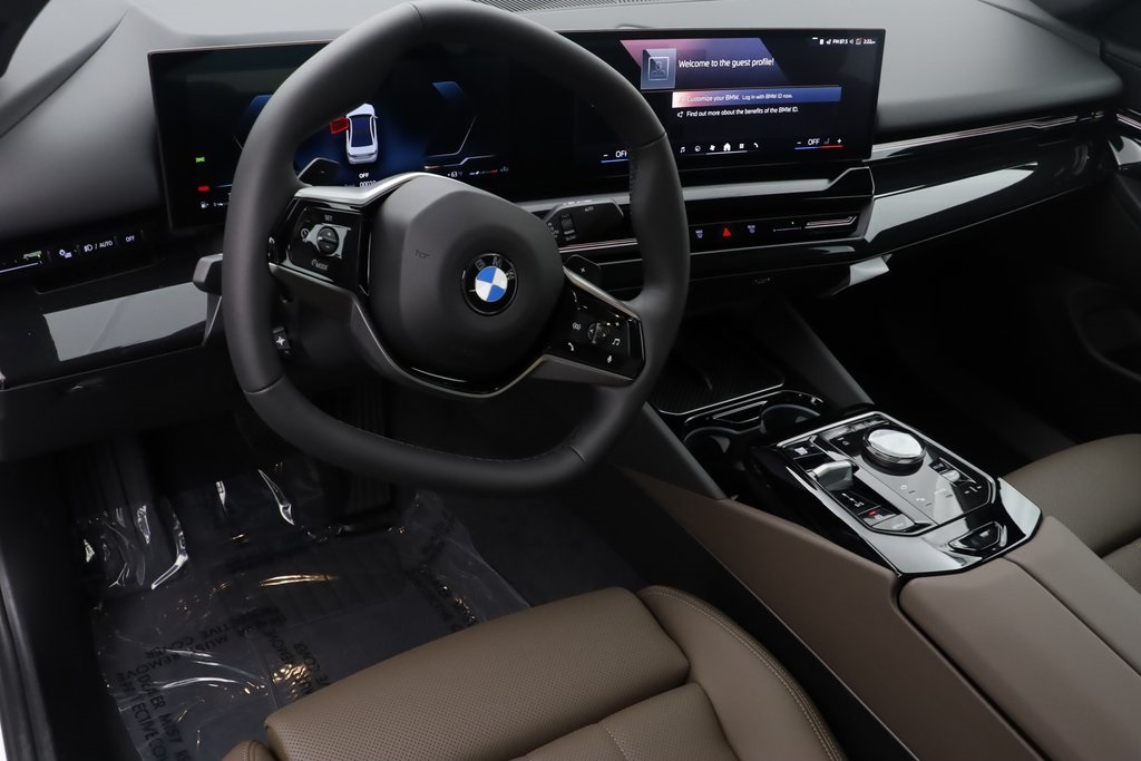 New 2024 BMW 5 Series 530i xDrive Sedan in Naperville #B44367 | Bill ...