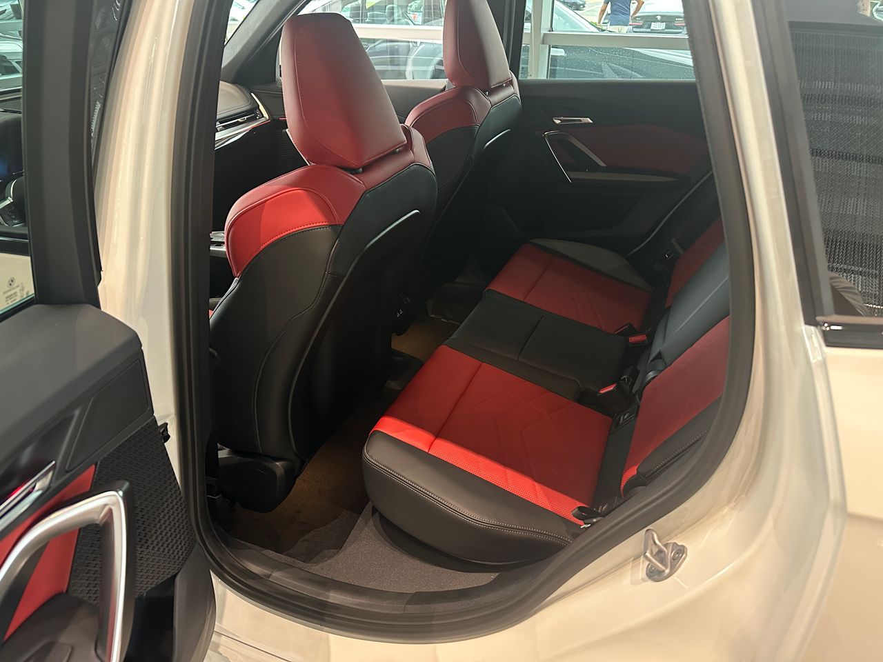 New 2025 Alpine White BMW xDrive28i image 12