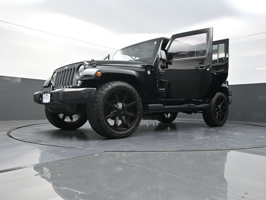 2016 Jeep Wrangler Unlimited Sahara photo 28