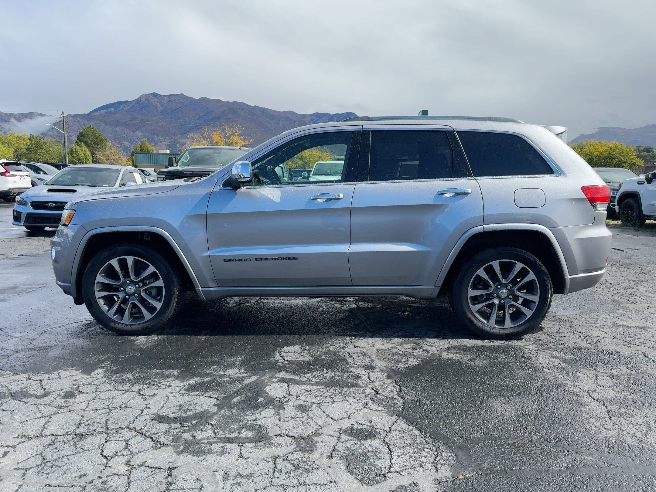 2018 Jeep Grand Cherokee Overland photo 6
