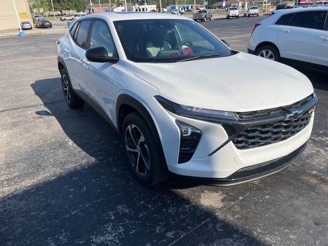 2024 Chevrolet Trax photo 4