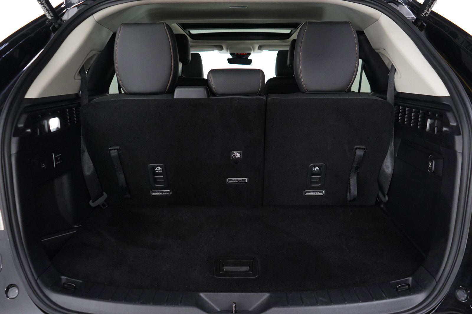 2024 Mazda CX-90 Premium photo 16