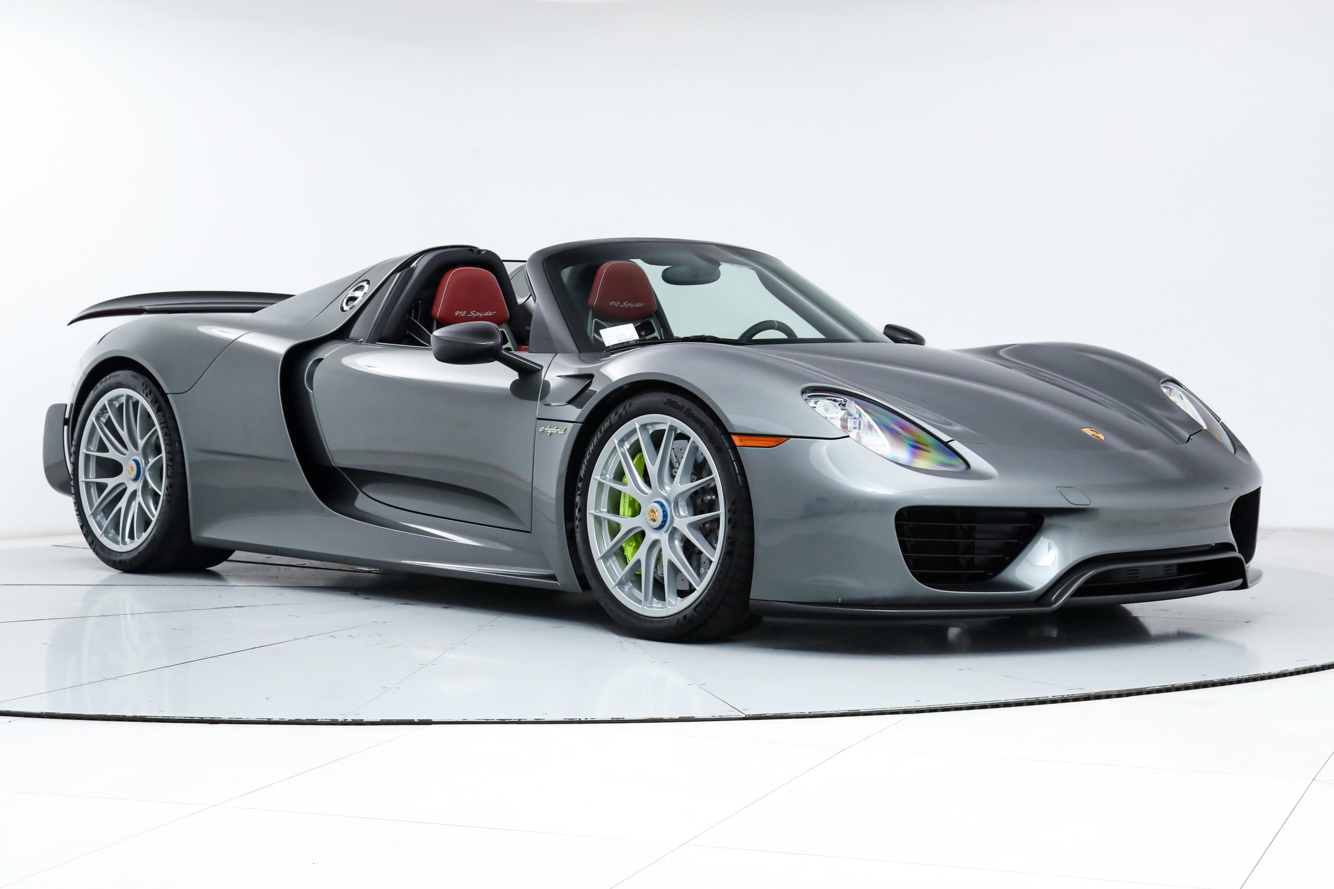 2015 Porsche 918 Spyder photo 10