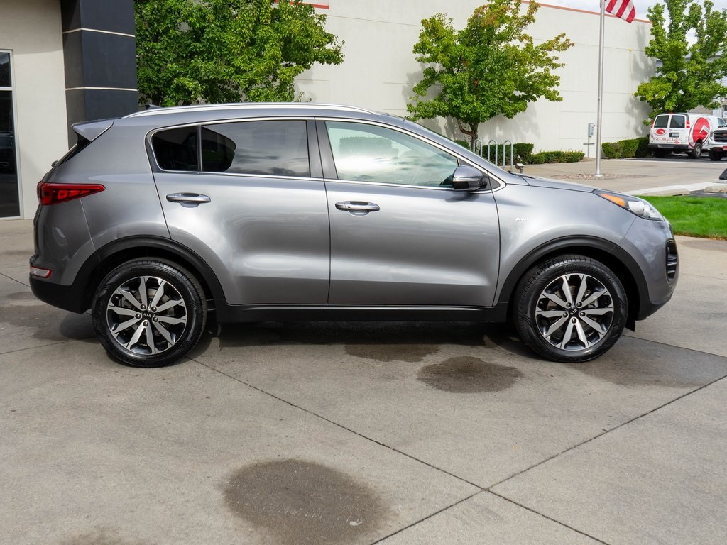 2017 Kia Sportage EX photo 4