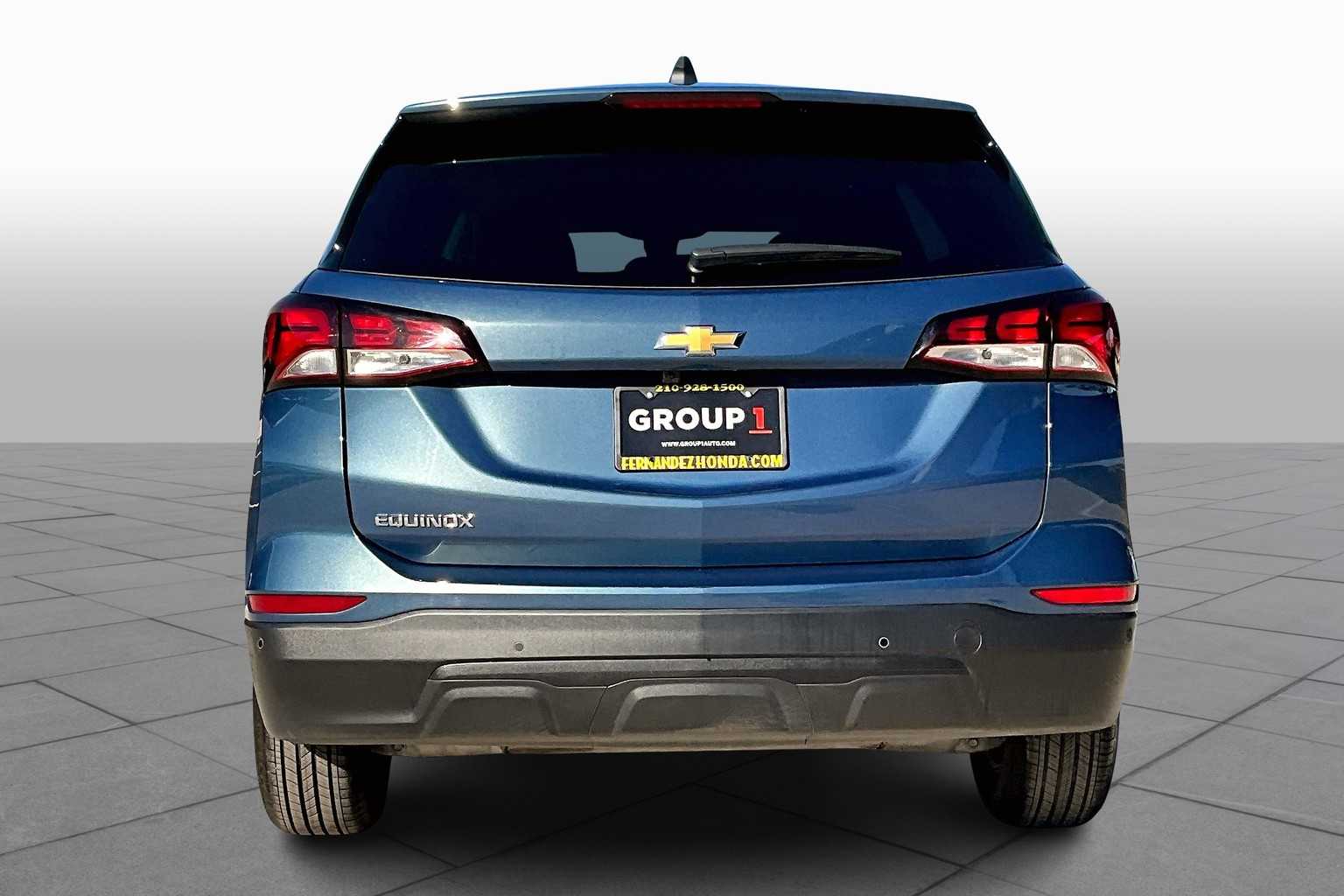 2024 Chevrolet Equinox LS photo 3