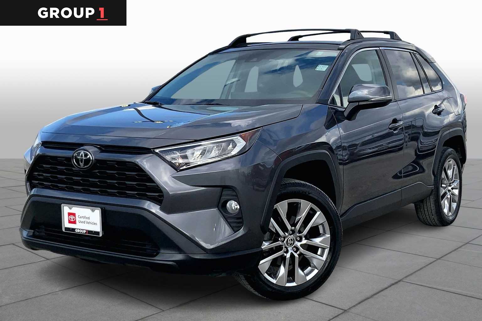 2021 Toyota RAV4 XLE Premium's photo