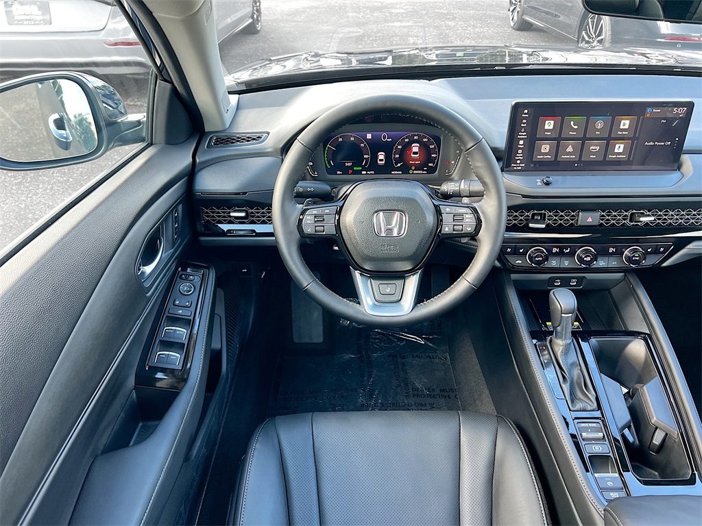 2025 Honda Accord Hybrid Touring photo 25