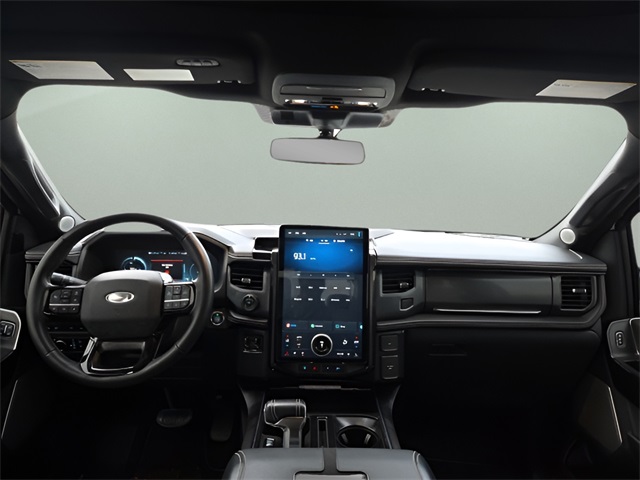 2023 Ford F-150 Lightning Platinum photo 10