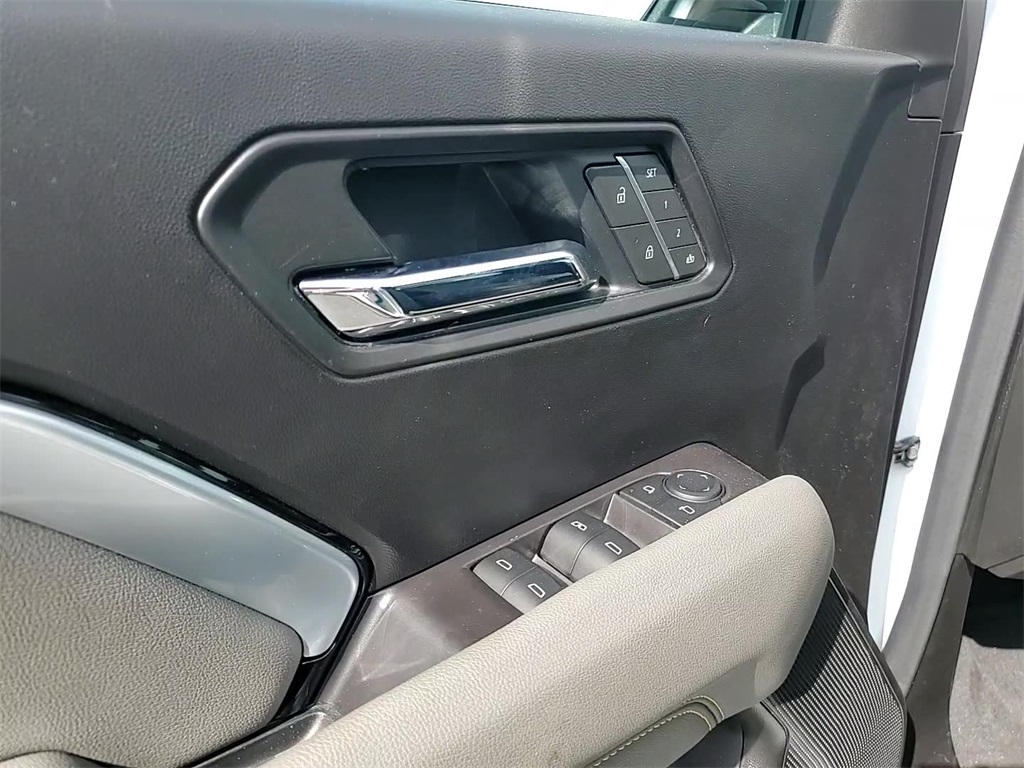 2025 Chevrolet Colorado ZR2 photo 18