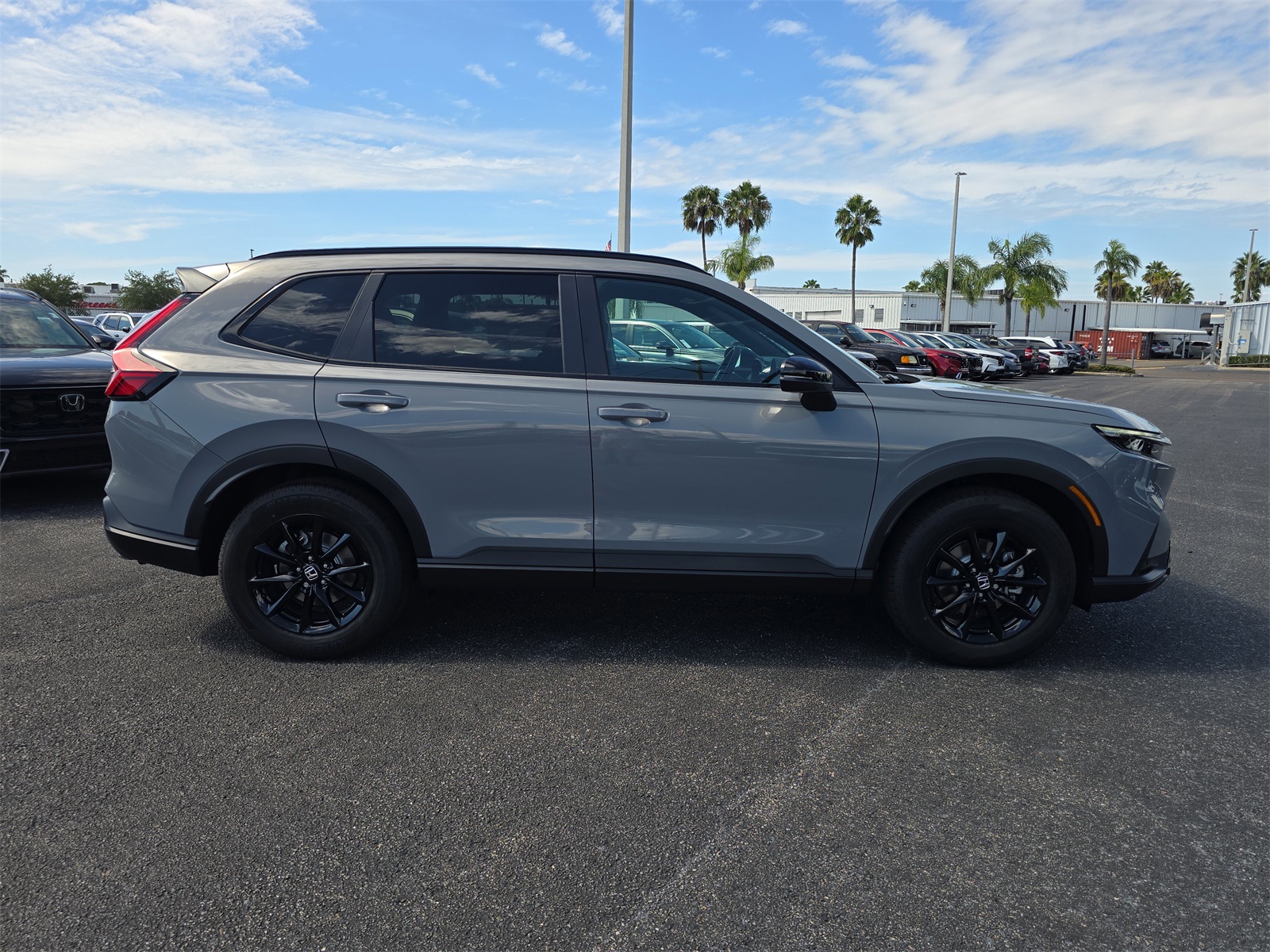 2026 Honda CR-V Hybrid Sport-L photo 2