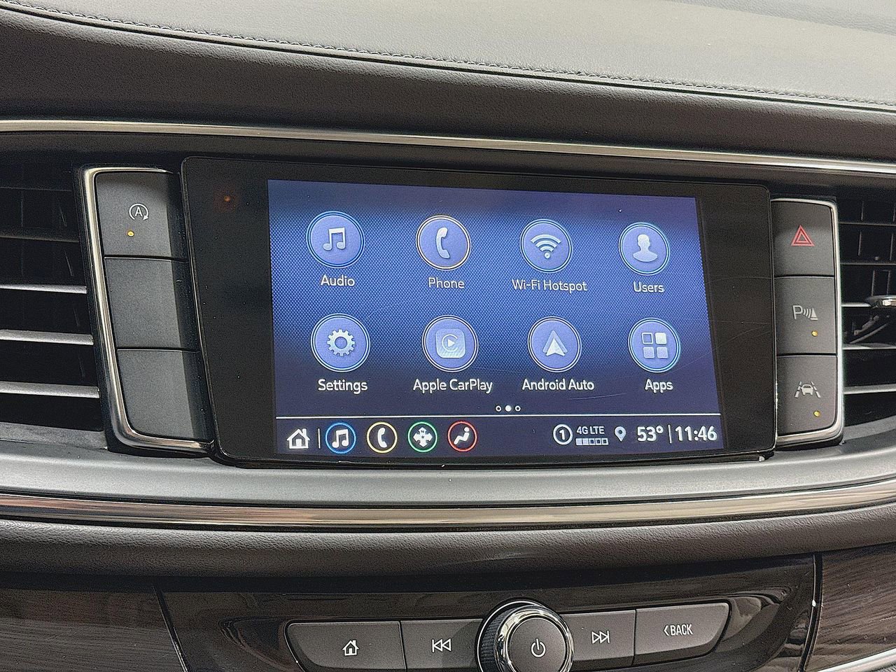 2022 Buick Enclave Essence photo 13