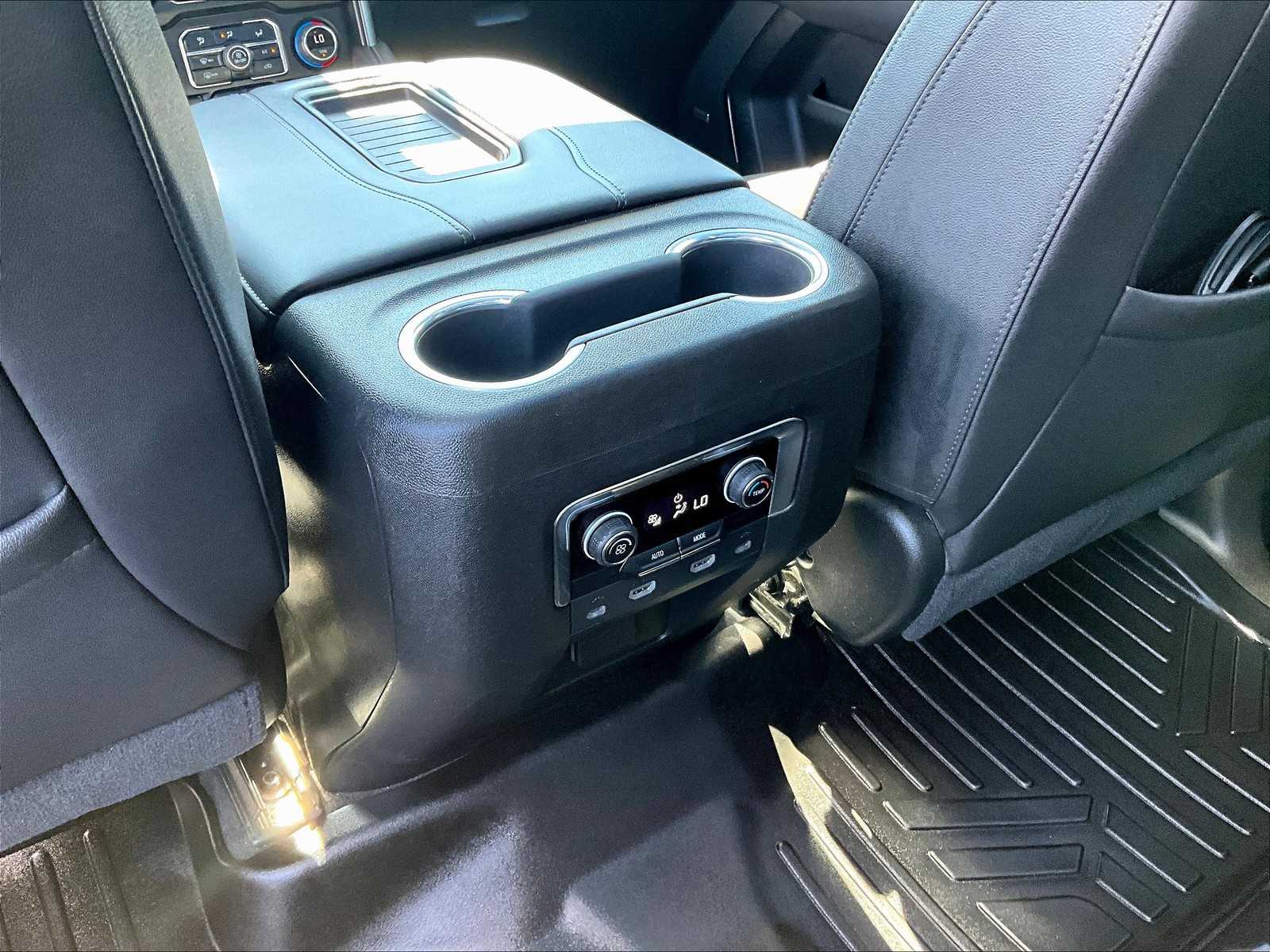 2021 Chevrolet Tahoe LT photo 28