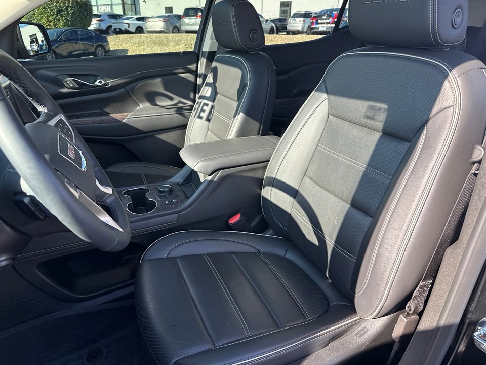 2023 Gmc Acadia Denali photo 16
