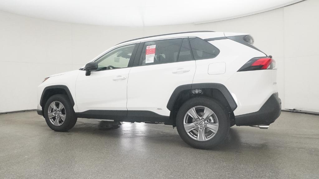 2025 Toyota RAV4 Hybrid LE photo 12