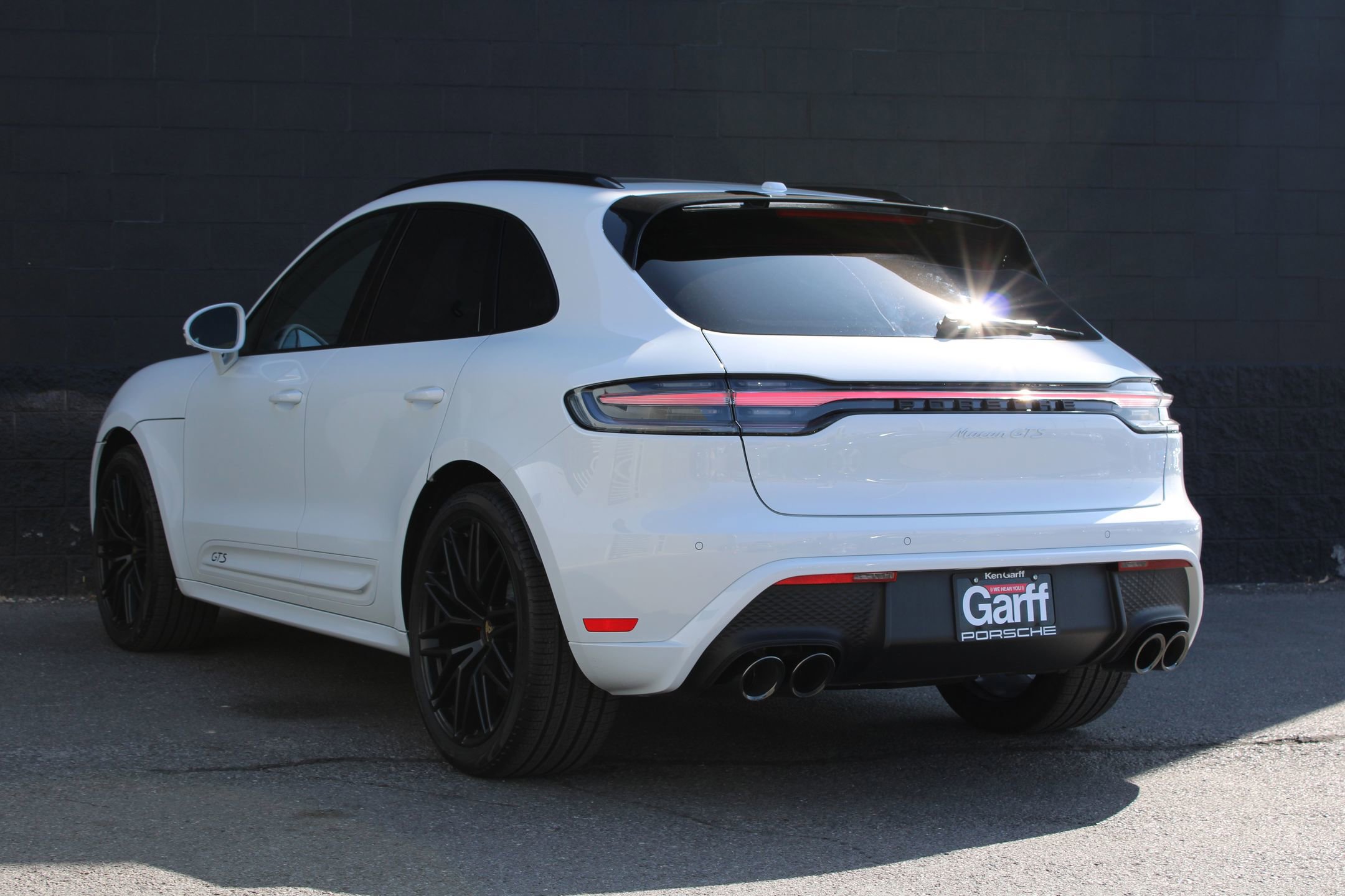 2026 Porsche Macan GTS photo 3