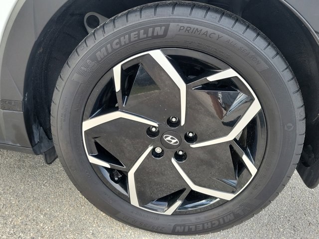 2024 Hyundai Ioniq 5 SEL photo 4