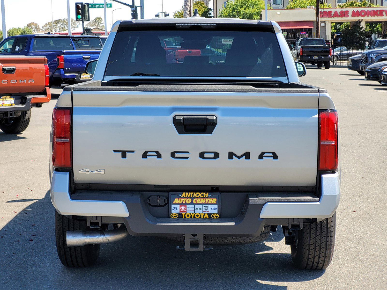 2025 Toyota Tacoma SR5 Double Cab photo 4