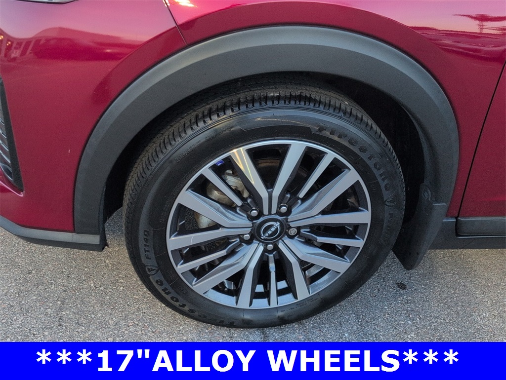 2023 Nissan Kicks SV photo 3