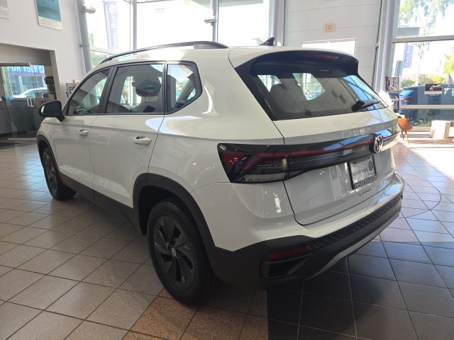 2025 Volkswagen Taos S photo 3