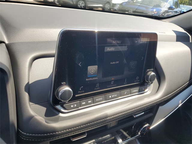 2026 Nissan Rogue SV photo 14